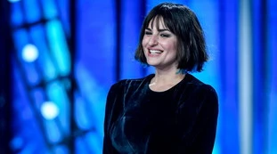 Amici, Arisa ha ritrovato l'amore. Il suo nuovo uomo? Nome clamoroso, dietro le quinte