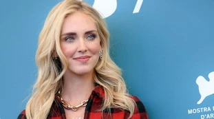 Chiara Ferragni denunciata dal Codacons per blasfemia: la copertina nel mirino, guardate e giudicate