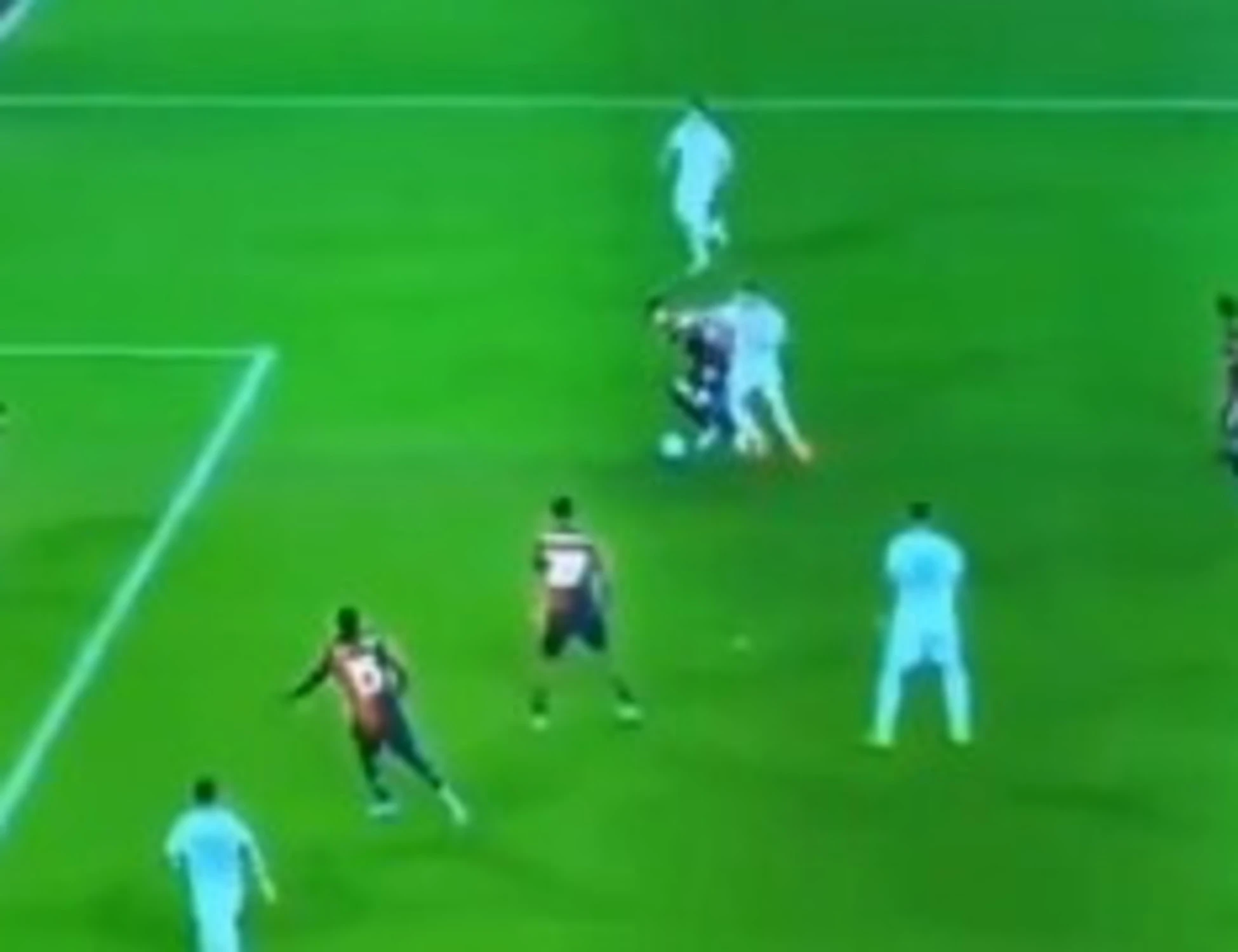 Inter e Napoli, arbitri sotto accusa. De Rossi sbotta: "Tutti hanno visto"