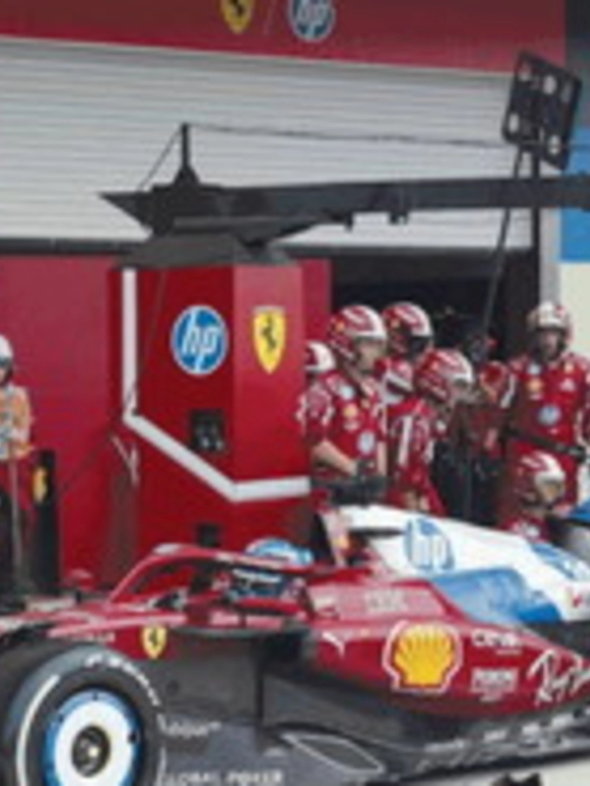 Ferrari, caos totale a Maranello: cosa sta succedendo