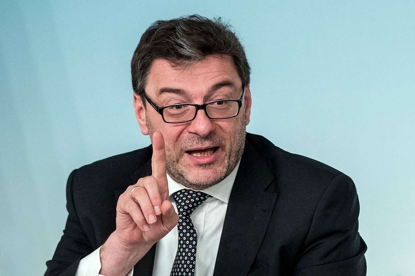 Banca Carige, Giancarlo Giorgetti ammette: "Nazionalizzazione, ipotesi concreta"