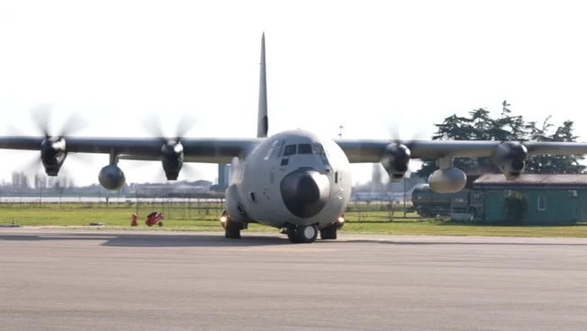 L'arrivo a Milano Linate di cinque salme delle vittime di Crans-Montana