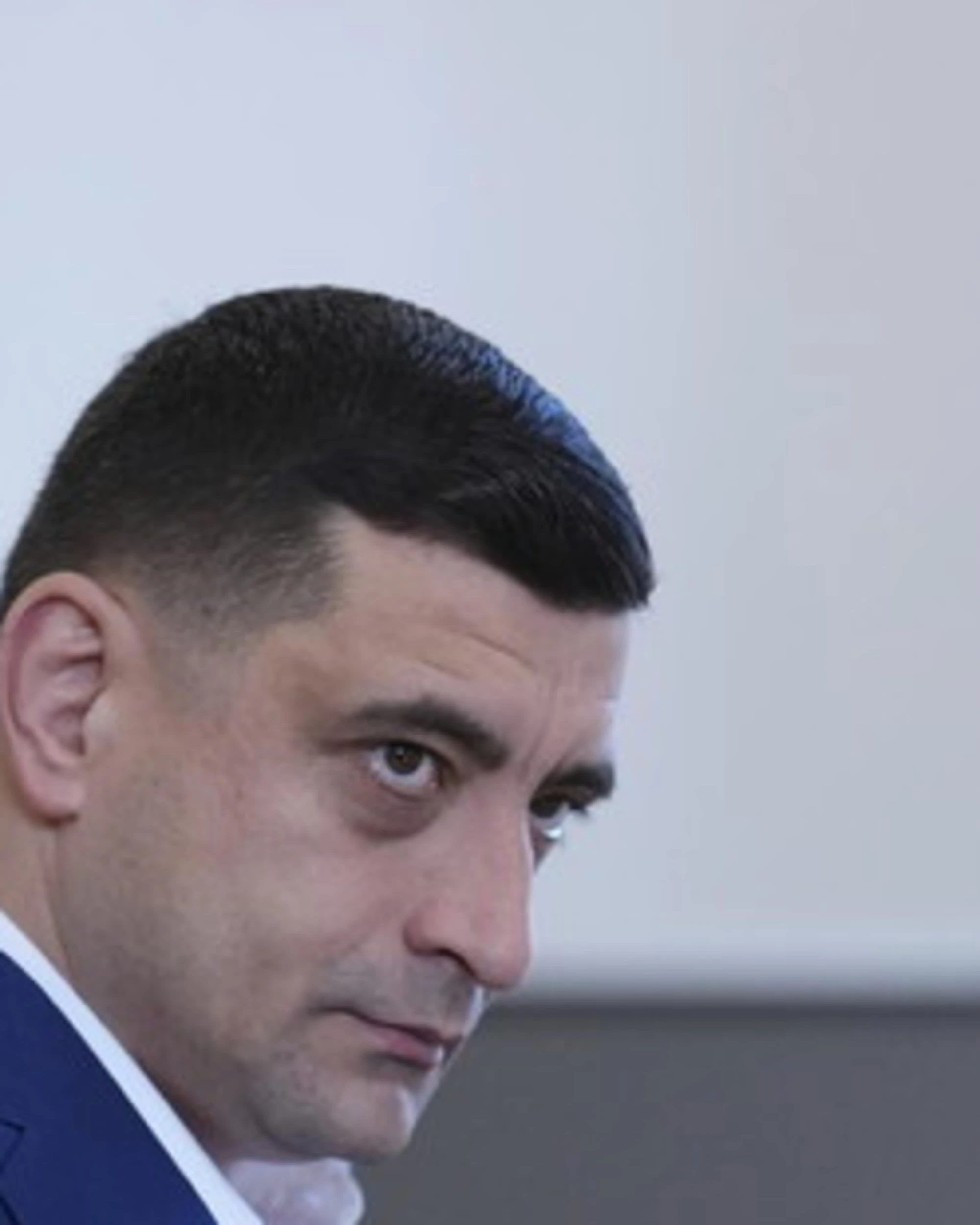 Elezioni Romania, vince il filoeuropeista Dan. Simion: "Rivendico la vittoria"