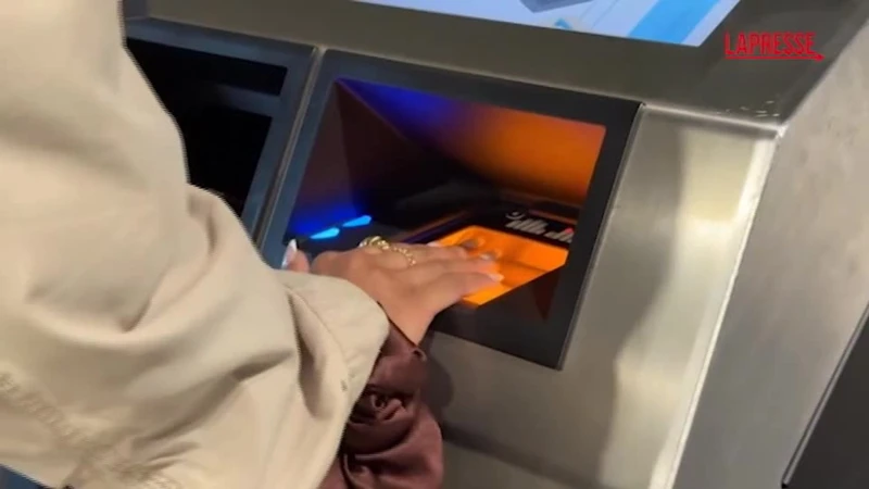 https://media.liberoquotidiano.it/OXM6nxhFnmrQa0gL-QmgViB9DLSQYf0H3m7jstc7iP0/width:800/quality:90/aW1hZ2VzLzIwMjUvMTAvMTMvMDYzNTMzNTA3LTc3OGJjM2FlLTcyNjctNDQwMS1hZjM2LTlhYzgzZmY2OTI5YS5qcGc.webp