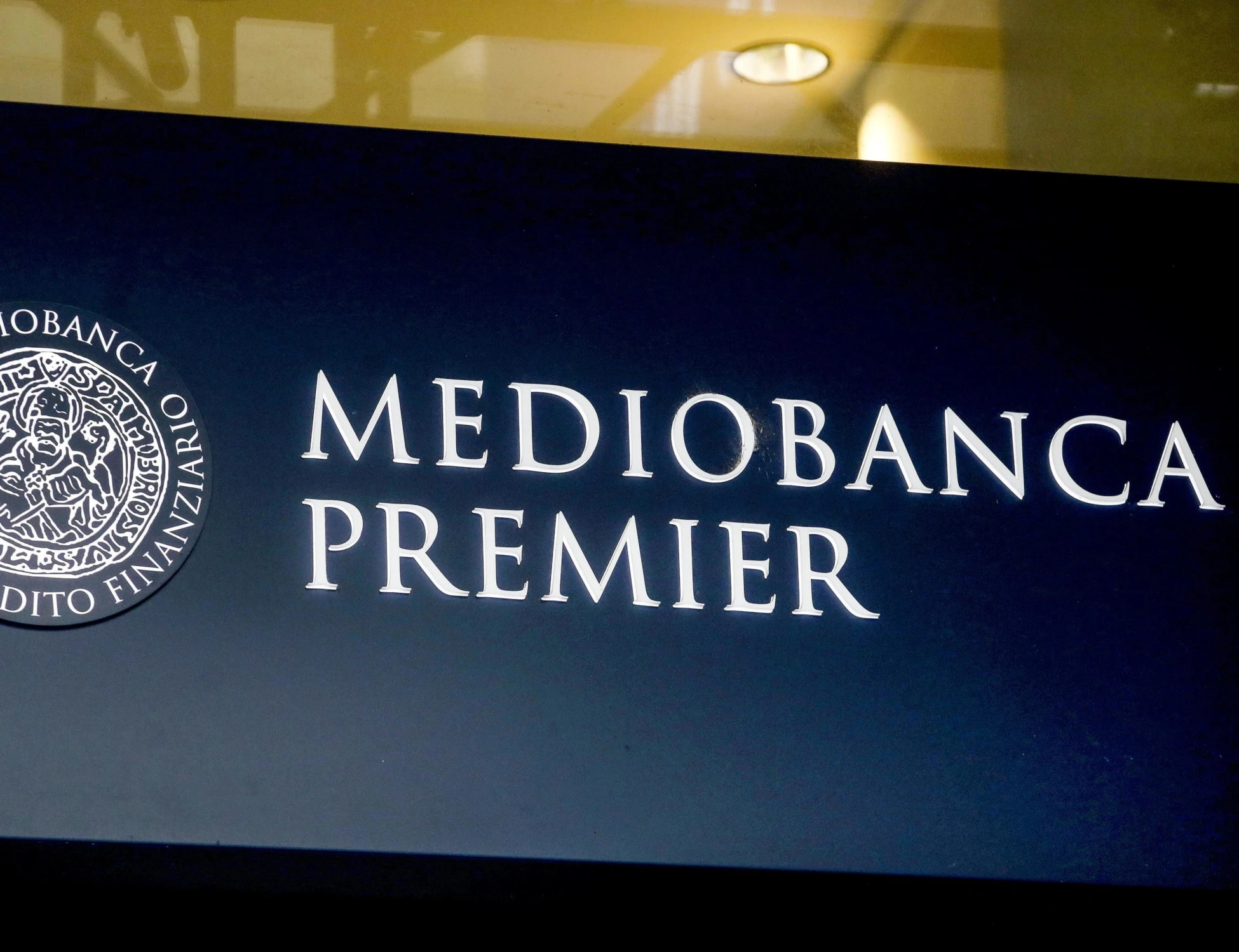 Mediobanca, bocciata l'ops su Banca Generali. Nagel: "Un'opportunità mancata"