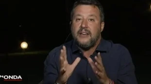 Matteo Salvini, il leader leghista a In Onda polemizza con Davide Parenzo: "Fastidioso come conduttore"