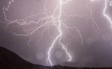 Meteo Giuliacci, arriva il ciclone B2: ecco dove si scatenano le tempeste