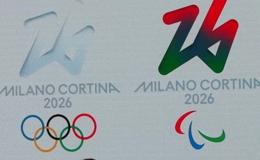 https://media.liberoquotidiano.it/O_mMtWbvq7iCp_CysIex_WvT-4CUmZDiAVq1QPkpQQo/width:800/quality:90/aW1hZ2VzLzIwMjUvMDkvMzAvMDkyMzIxMjI2LTBmZTBjNDVlLTc1Y2MtNDA5NC1iOGFkLWY2MmVlYTM2MWE4YS5qcGc.webp