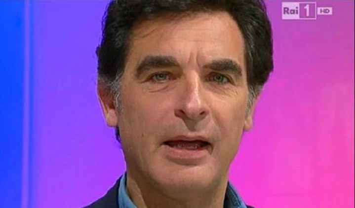 La vita in diretta, durissimo sfogo di Tiberio Timperi: "Chi devi essere se vuoi fare tv", la Rai nel mirino?