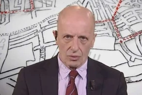 Alessandro Sallusti: "Ai politici interessano solo i soldi e il conto in banca, i loro"