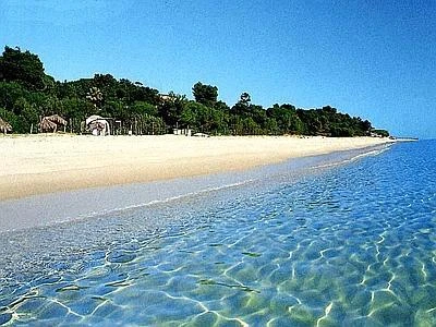 Mare malato, dalle indagini di Goletta Verde130 punti inquinati: uno ogni 57 km di costa