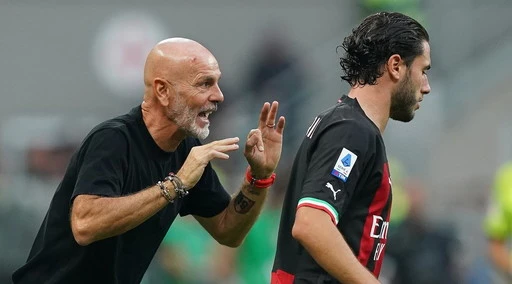 Milan, rissa Calabria-Pioli: "Resti pure a casa", "non ti permettere"