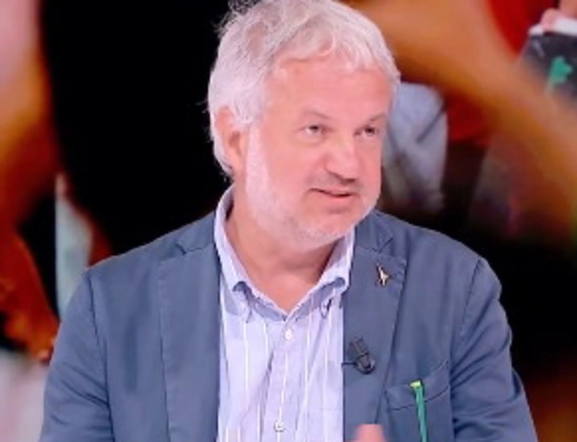 Borghi replica alla Berlinguer: "Flotilla, due ondettine e indietro"