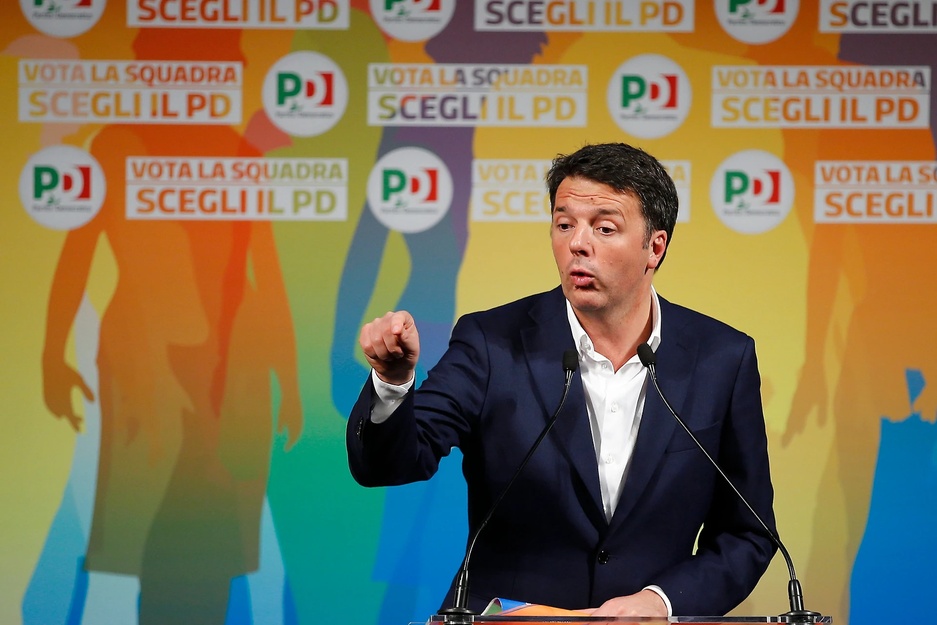 Matteo Renzi, il consiglio imbarazzante ai candidati del Pd: "Non fate aperitivi durante Sanremo"