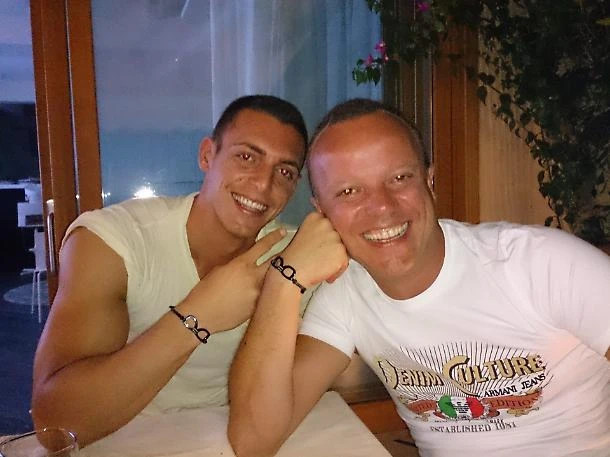Anna Tatangelo e D&apos;Alessio, ora parla il figlio di Gigi: &quot;Donna innamorata e risentita, mi spiace che mia sorella...&quot;