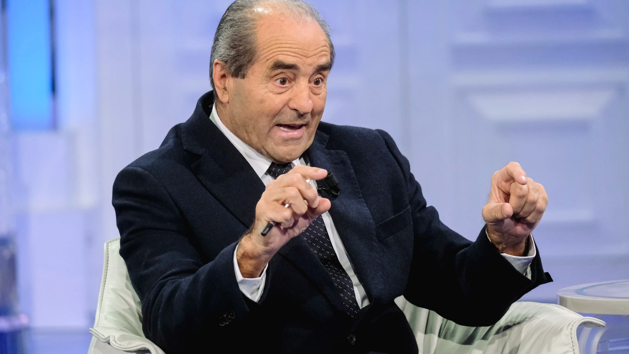Antonio Di Pietro, la confessione: nei giorni precedenti al suicidio di Gardini...