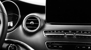 Auto, da oggi scatta l'obbligo dell'Intelligence Speed Assistance: ecco cosa cambia