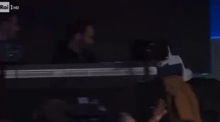 Gianni Morandi, "oddio caz***o": furioso nel fuorionda al Festival