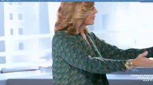 Myrta Merlino, raptus a L'aria che tira: "Finalmente è qua", sfugge al regista ed esce dallo studio. L'imprevisto finisce male