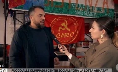 Fuori dal Coro, "Torino il punto di partenza": vergogna antagonista su Rete 4