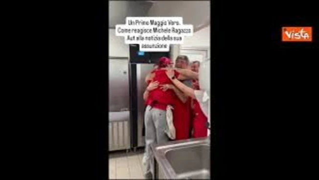 Primo Maggio, da PizzAut un ragazzo festeggia la sua assunzione nel giorno-simbolo del lavoro