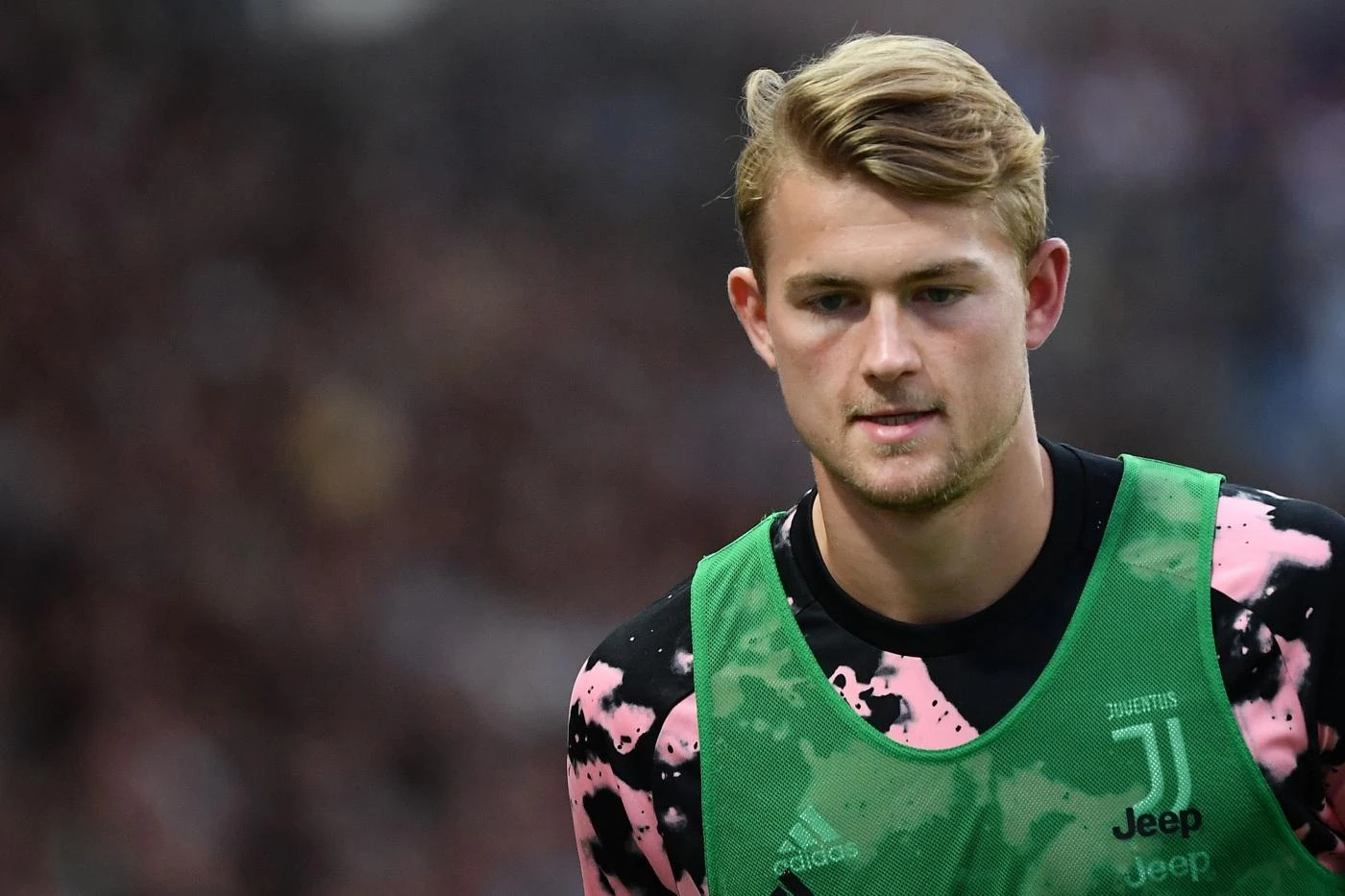 Matthijs de Ligt ancora in panchina, Koeman non è preoccupato: "Rispetto la decisione dell'allenatore"