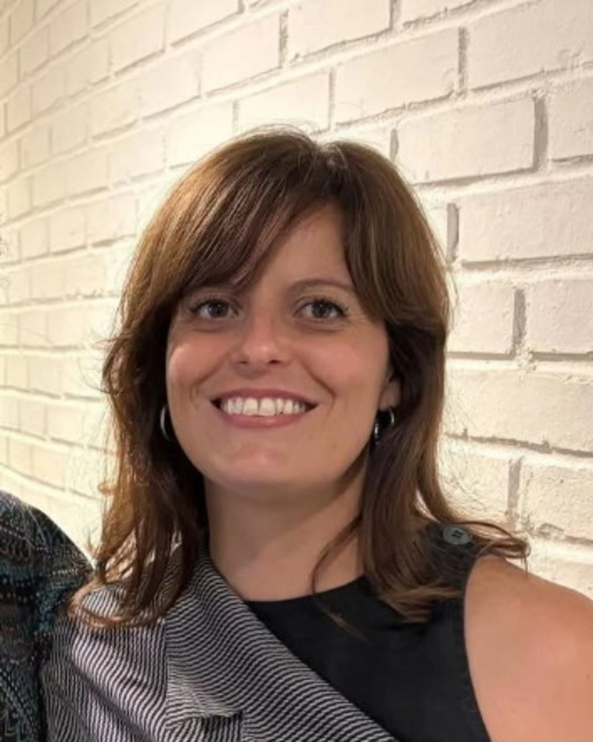 Ilaria Salis saluta Carola Rackete con questa foto: si scatena il delirio