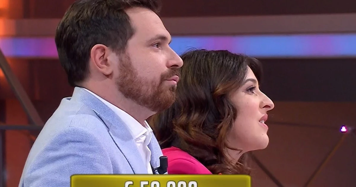 Affari Tuoi, il "no" di Gianluca e Martina è inspiegabile: da Amadeus si consuma un dramma 
