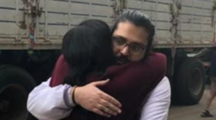 Zaki condannato, il grido disperato della madre fuori dal tribunale