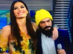 Made in Sud, Elisabetta Gregoraci svela il raptus dietro le quinte: "Gino Fastidio urlava", chi lo ha salvato