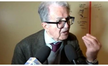 https://media.liberoquotidiano.it/OrbnUPP9VJzeThPT_j5p3P37KrpXV1ii1EBWbQU_U4g/width:800/quality:90/aW1hZ2VzLzIwMjYvMDUvMjMvMTIyNjAzMTA1LTdmM2U2MTQ2LTAxZDgtNDEyZS1hZTNiLWVhZTM2YmIyMWIxZS5qcGc.webp