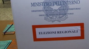Regionali, affluenza alle 23: sotto al 40% al Sud, dati sorprendenti in Toscana