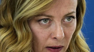 Giorgia Meloni: "Mi attaccano come fecero con Silvio"
