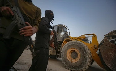 Hamas, il sondaggio manda in tilt Albanese e Greta: "Il 2,9%". Come la mettiamo?