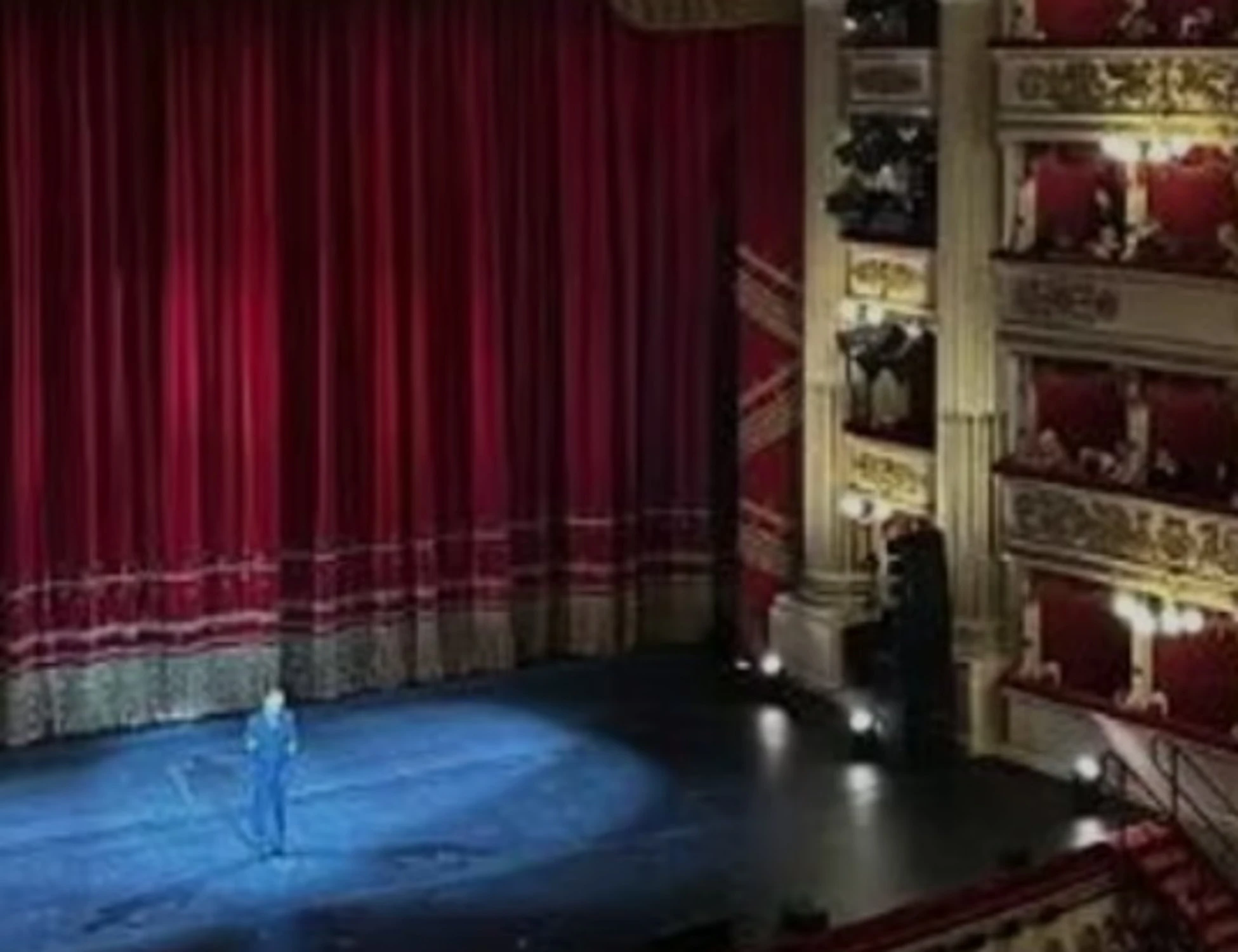 Sala, "free Gaza": cos'ha detto sul palco della Scala