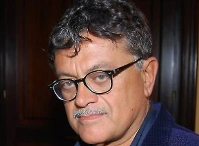 Papa Francesco, Marcello Veneziani estremo: "Hai ridotto la Chiesa a una ong, i cattolici si vergognano"