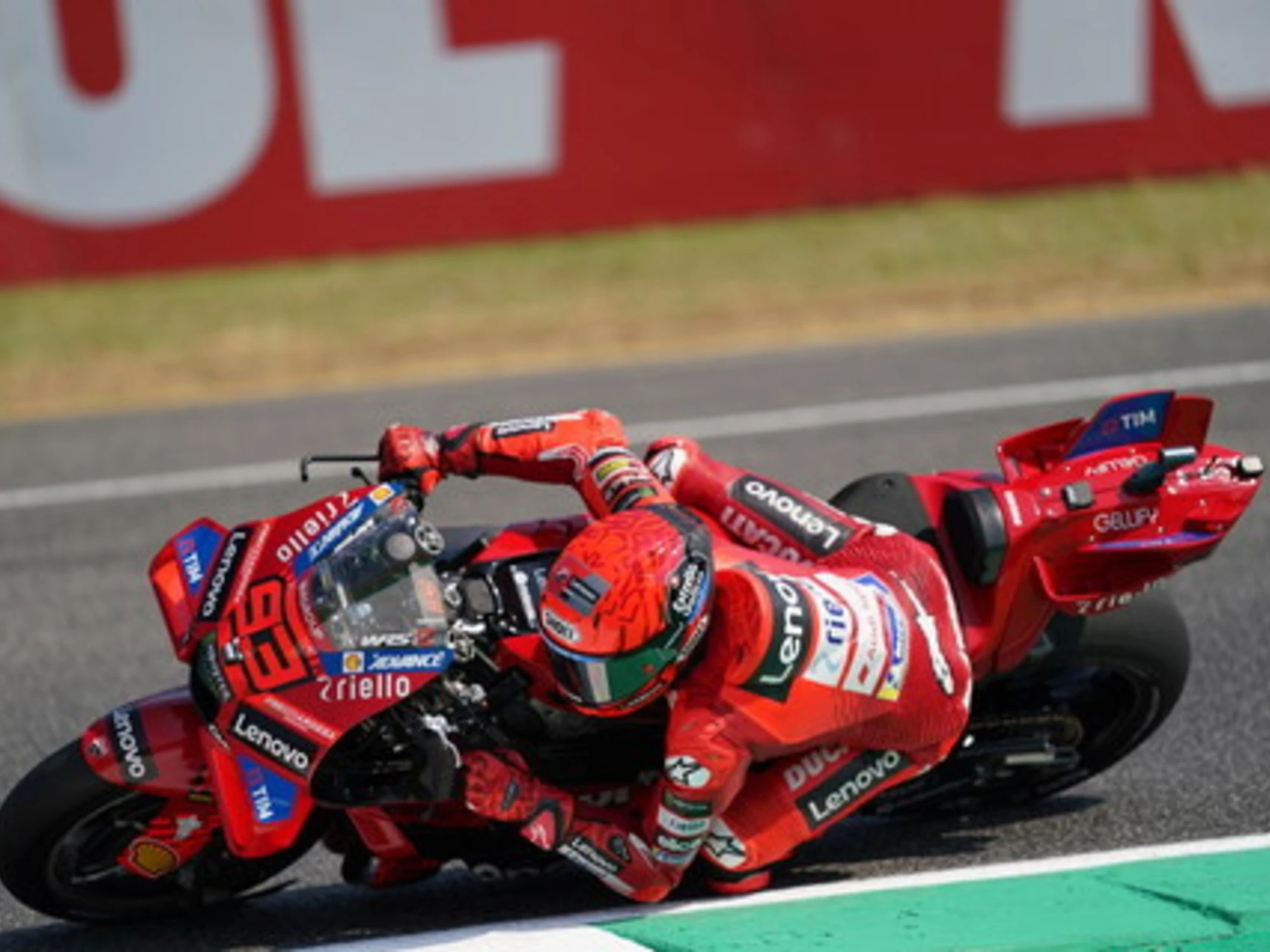 MotoGp, Marc Marquez vince al Mugello: secondo il fratello Alex, Bagnaia quarto