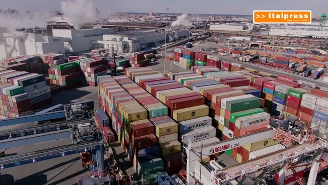 A luglio export in crescita grazie ai mercati extra Ue
