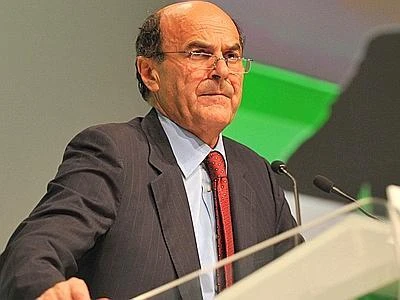 Finanziamenti pubblici, la proposta del Pd: ''Dimezzare subito i rimborsi ai partiti''