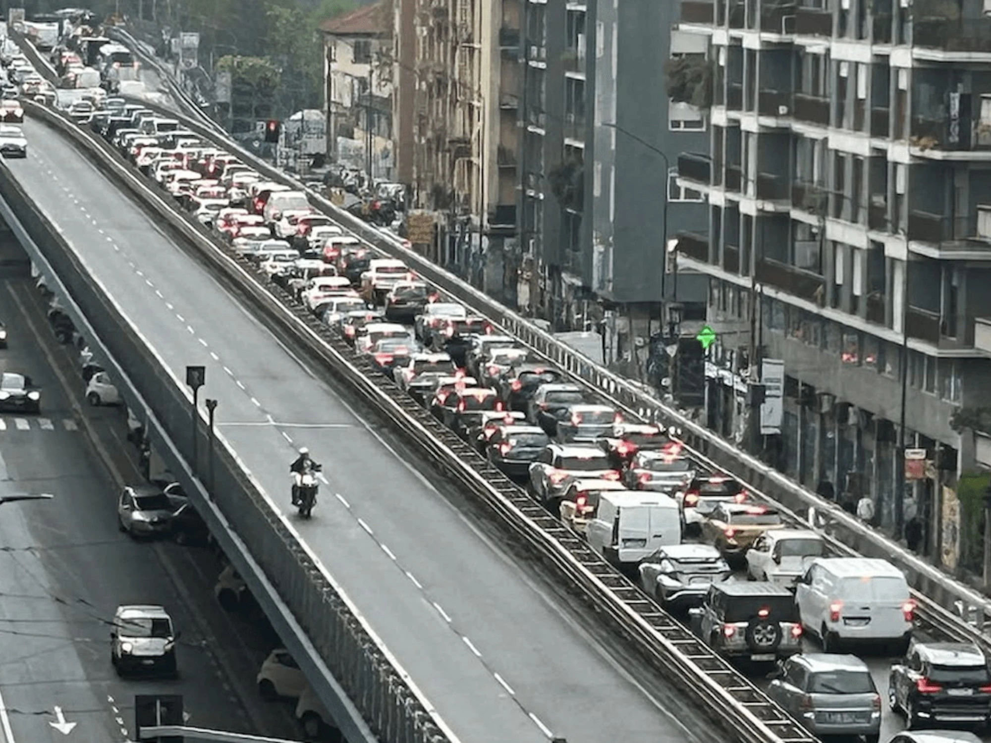 Milano, pista ciclabile della Ghisolfa: città in rivolta contro Beppe Sala