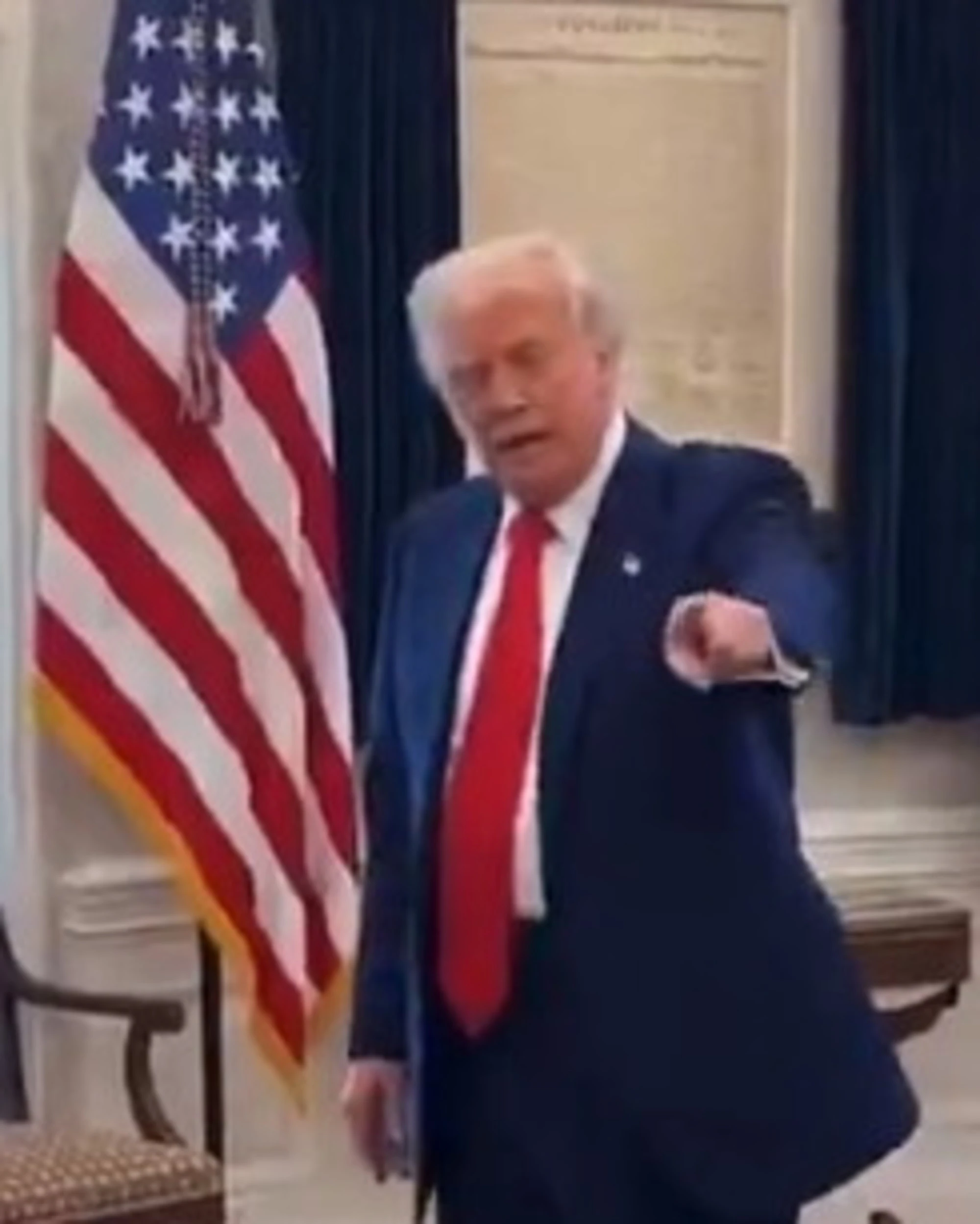 Trump, "non male": il video rubato nello Studio Ovale diventa un caso