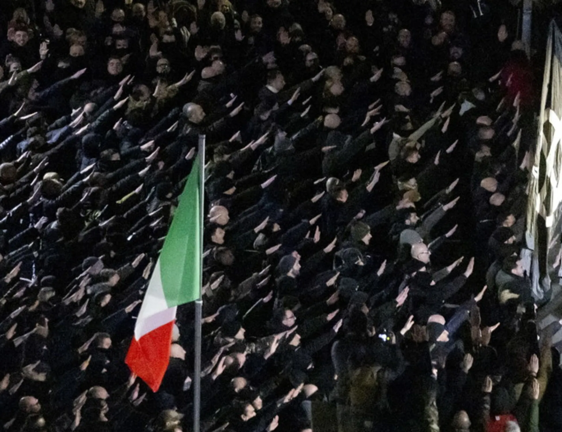 Leggi l'articolo: "Nessun pericolo fascista": Acca Larentia, la sinistra va ko