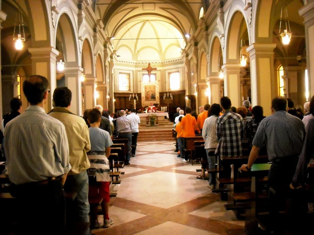 Ci sono due studenti islamici La prof vieta la messa a tutti