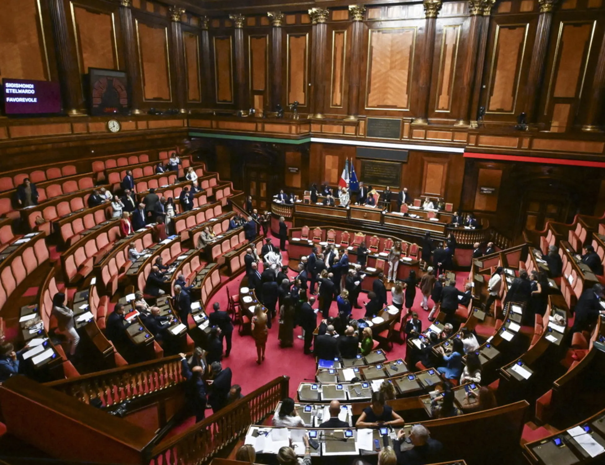 Leggi l'articolo: "Voto? Anche qualche mese prima". Cosa filtra dall'Aula...