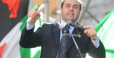 Di Pietro processato dagli amici di Micromega