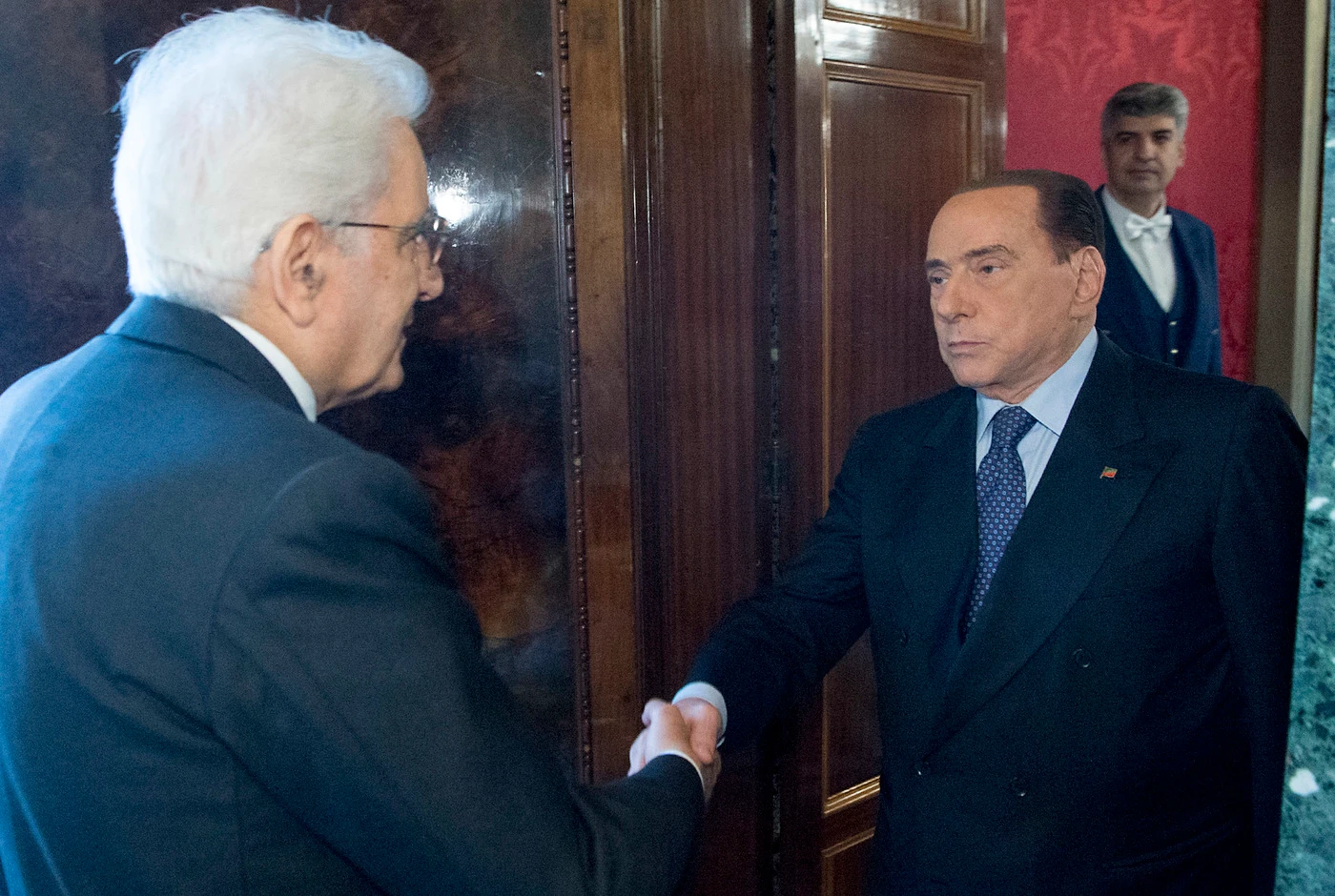 Silvio Berlusconi, il piano per seppellire Luigi Di Maio con l'ok di Sergio Mattarella