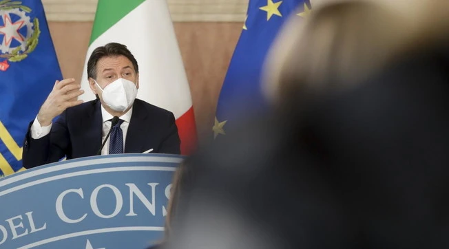 Recovery Plan, "martedì sera via libera in Cdm". Giuseppe Conte "provoca" Renzi? Italia Viva: "Manca il testo"