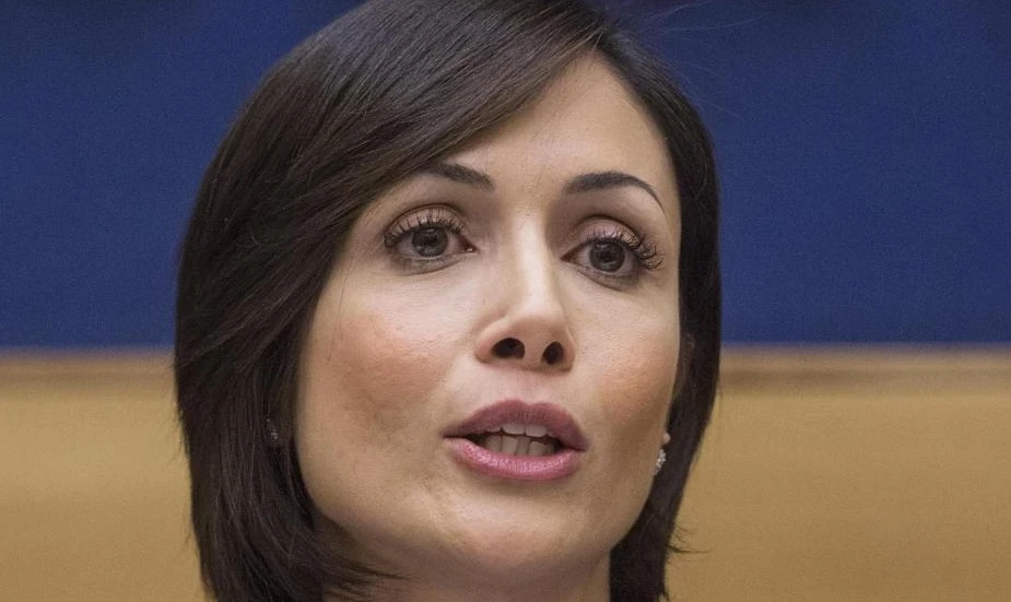 Mara Carfagna detta la linea: "Perché Forza Italia non farà la fine del Pd"