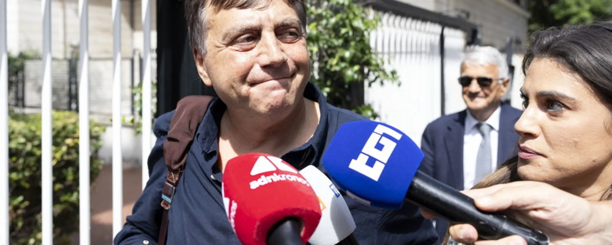 Leggi l'articolo: Lavitola picchiato in carcere: il sospetto inquietante a Rebibbia