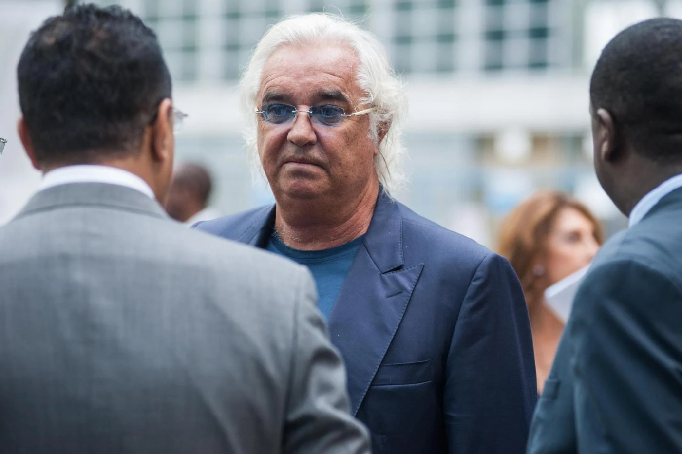 Flavio Briatore sovranista, la foto bomba-atomica: "Ecco perché non possiamo accogliere tutti gli africani"